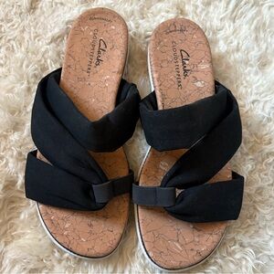 Clark’s Cloudsteppers Black & Cork Sandals